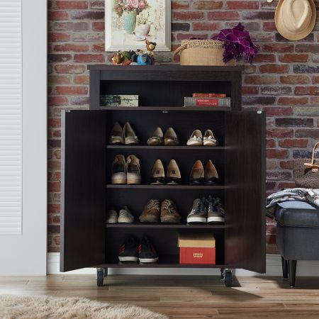 Four layers of shoe space.